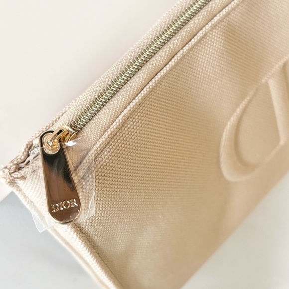 DIOR Beige Cosmetic Pouch Clutch Makeup Bag Case Embossed Logo New - Picture 12 of 17